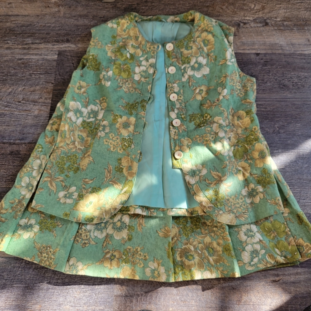 Vintage skirt and vest set
